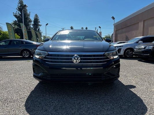 2019 Volkswagen Jetta SE in Fresno, CA - Own A Car Fresno
