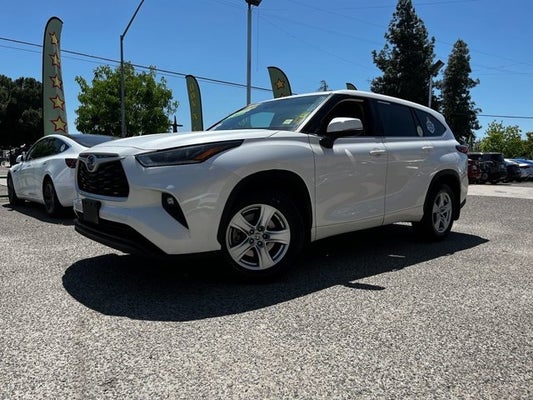 2021 Toyota Highlander L in Fresno, CA - Own A Car Fresno